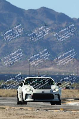 media/Nov-23-2025-Speed Ventures (Sun) [[88f20b6e61]]/2-Orange Group/Session 2 (Turns 16 and 17 Exit)/